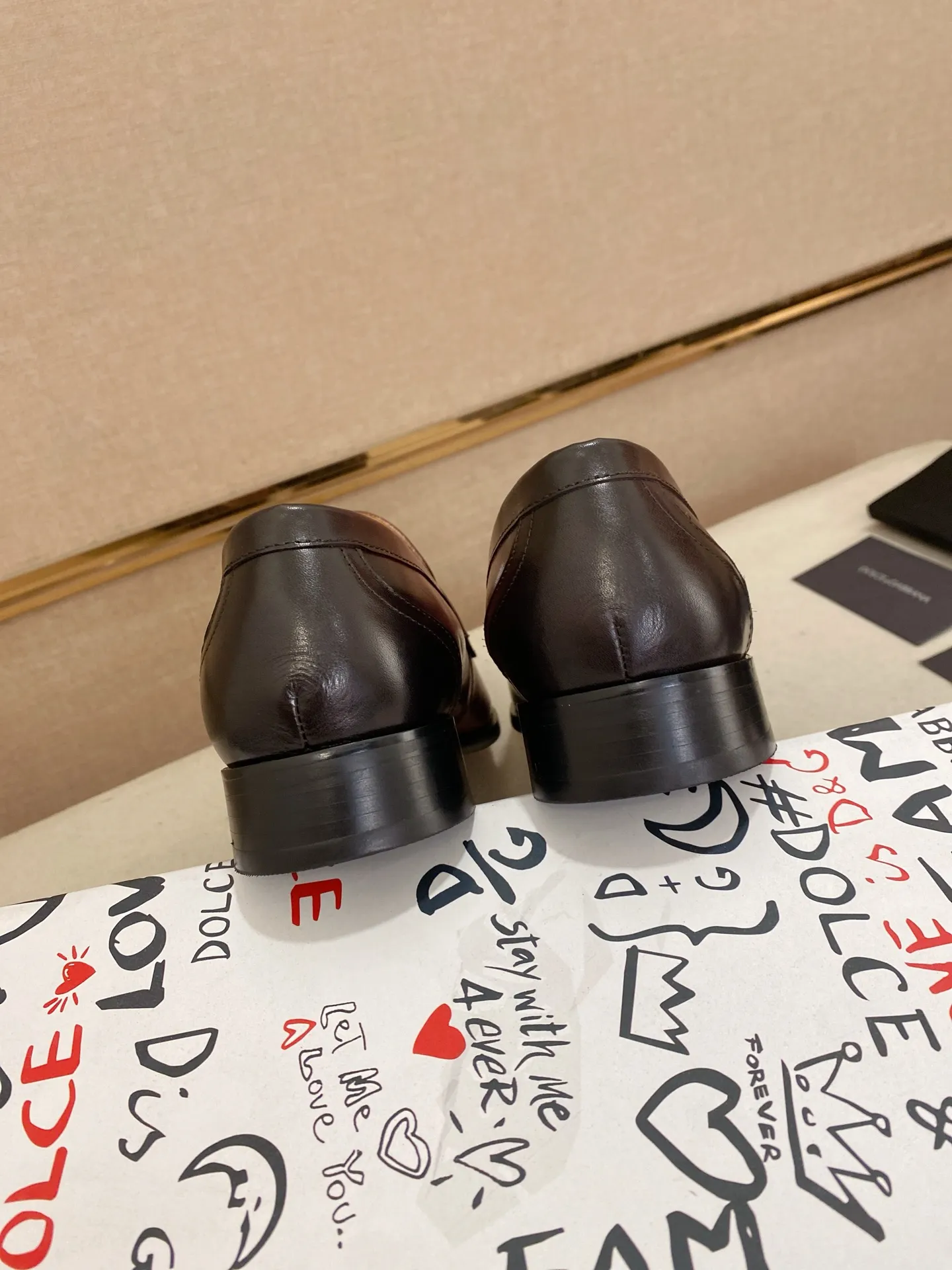 Men's clothing and shoes💰 520💰🌲DG top-notch🔍🔍men's new leather shoes🚹sold at the same time⚠The uppers are imported cowhide from Italy, the entire imported cowhide lining, and imported accessories💪💪, completely 1⃣️ vs. 1⃣️🇮🇹 💪💪, ⚠Sole: The original sole is specially provided by the original factory, the exclusive movable molded sole is super comfortable, ⚠Original factory follow-up goods, 🔍🔍high quality, can be entered and exited at will, welcome to compare ⚠Size number: 38-44. Can be customized 45 non-returnable